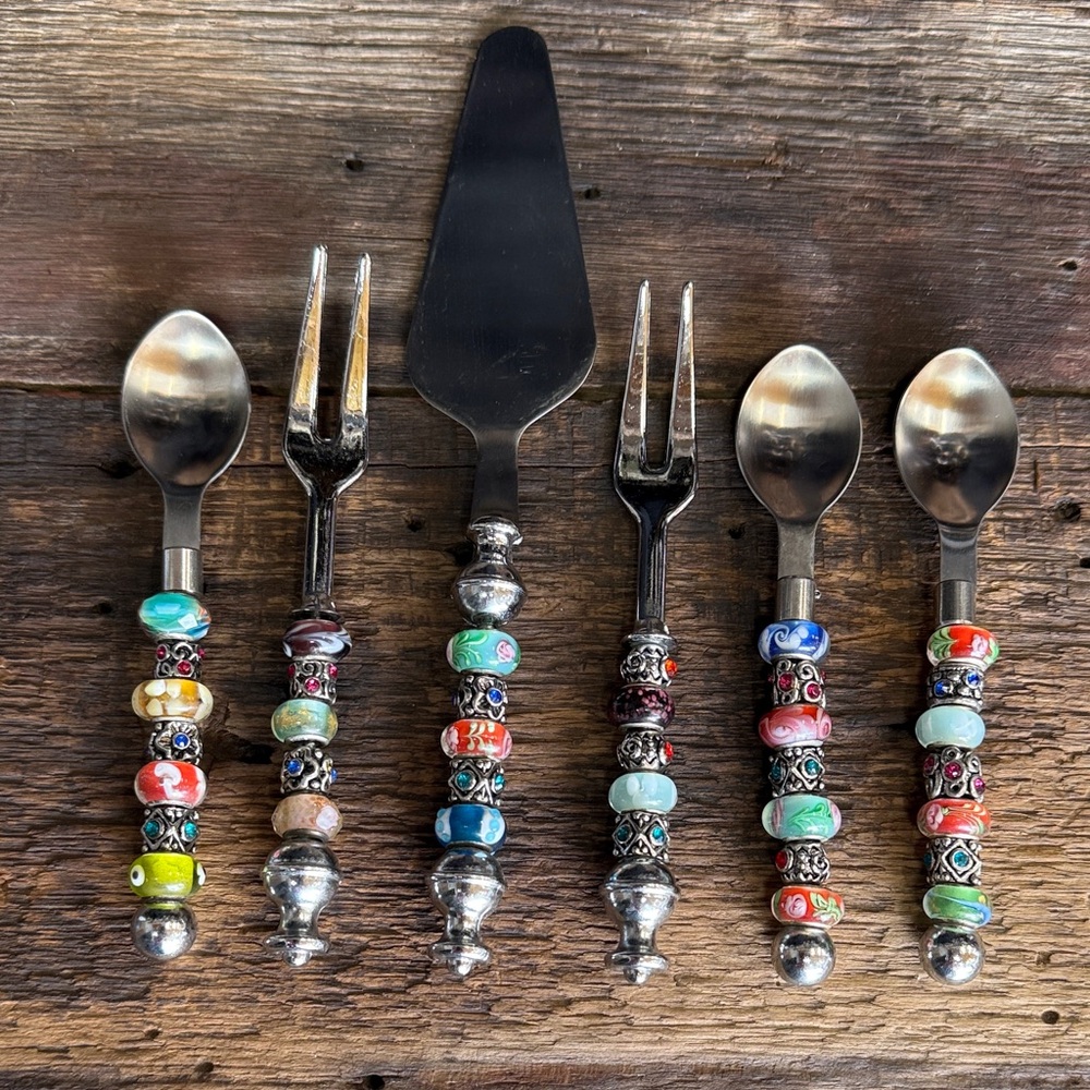 Colorful Beaded Handle Cutlery Set